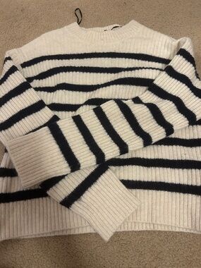 H&M Cream and Black Striped Crewneck Sweater